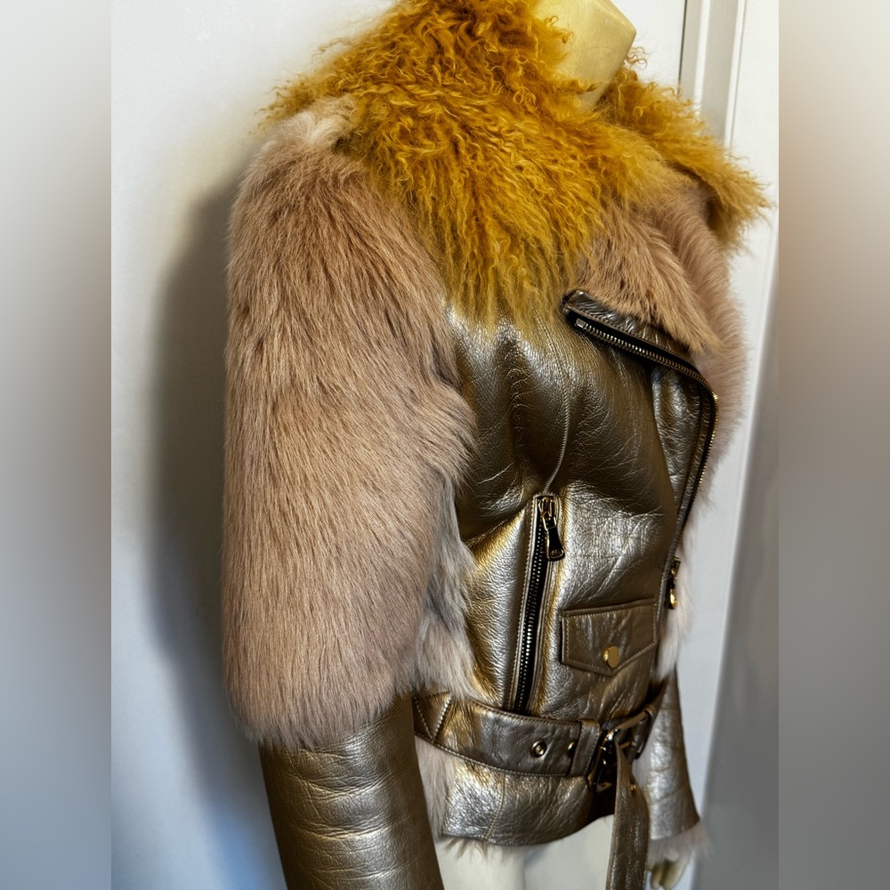 Exclusive Design Winter Jacket. Real leather, real fur. Size Small. New. - Picture 7 of 16